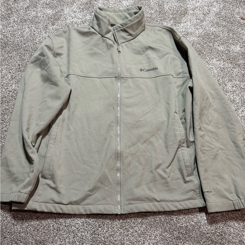 Columbia Gray Performance Jacket with Structured Shoulders